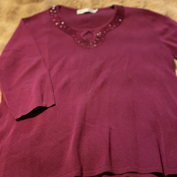 KD woman’s elbow length sleeve shirt - Picture 2 of 5